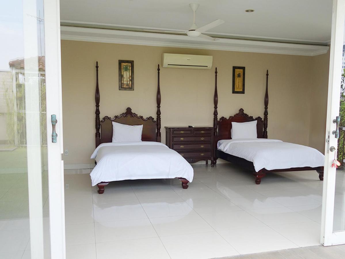 Saffron Suites Syariah Jakarta Ngoại thất bức ảnh